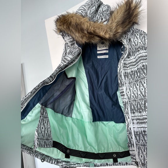 ROXY Jet Ski Waterproof Snow Jacket - Picture 4 of 10